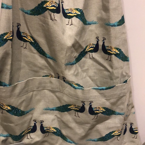 Gourmet chef apron decorated with beautiful peacocks with matching dish towel. - Picture 6 of 6